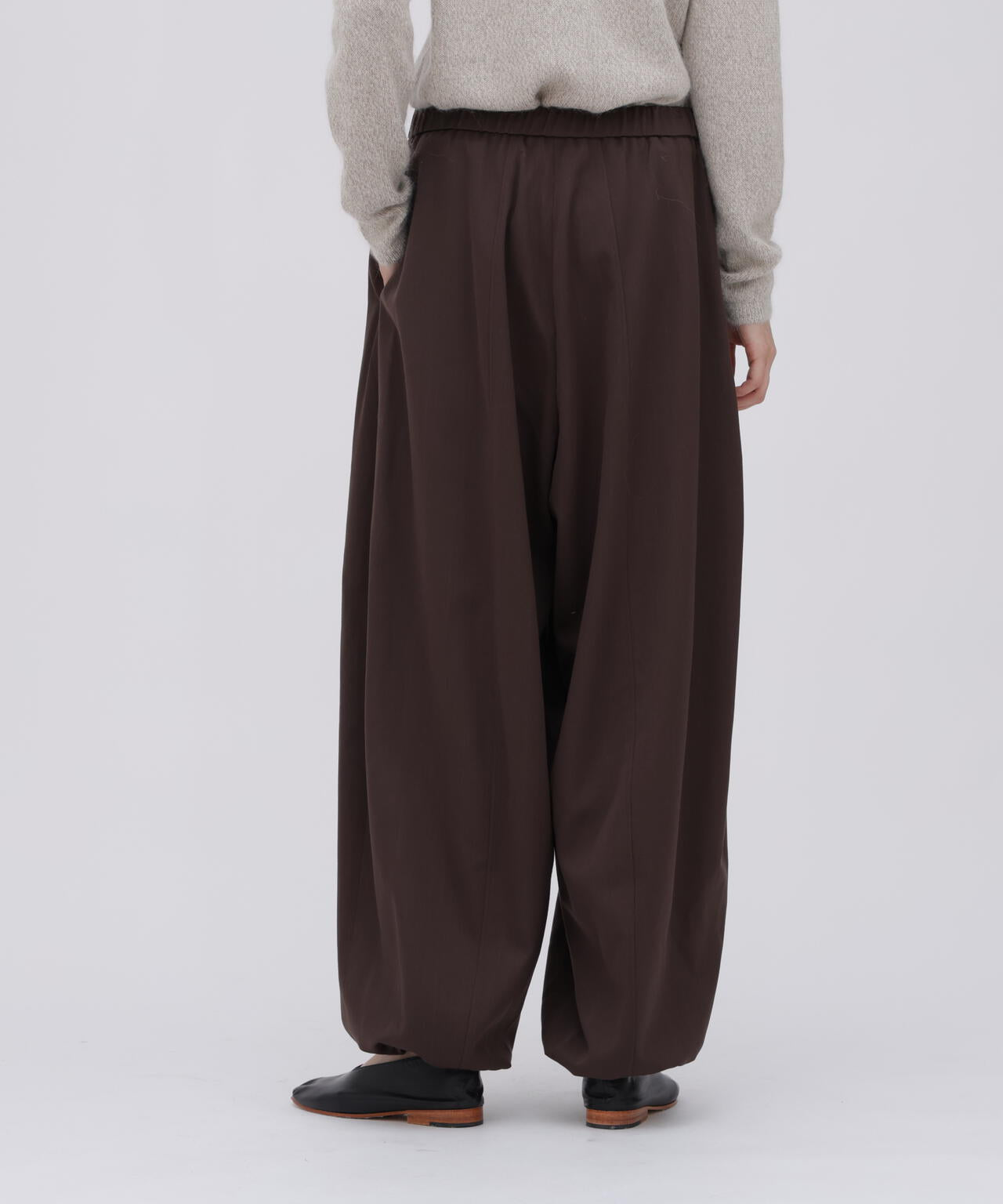 ATON / WOOL SATIN STRETCH EASY PANTS