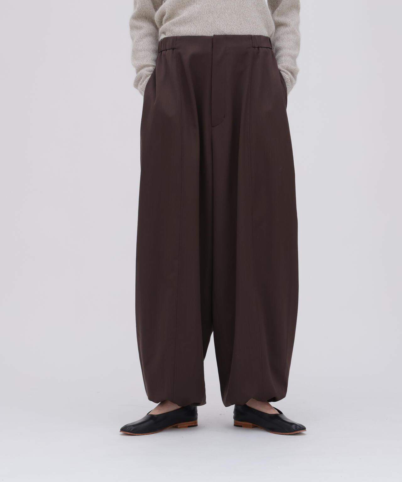 ATON / WOOL SATIN STRETCH EASY PANTS