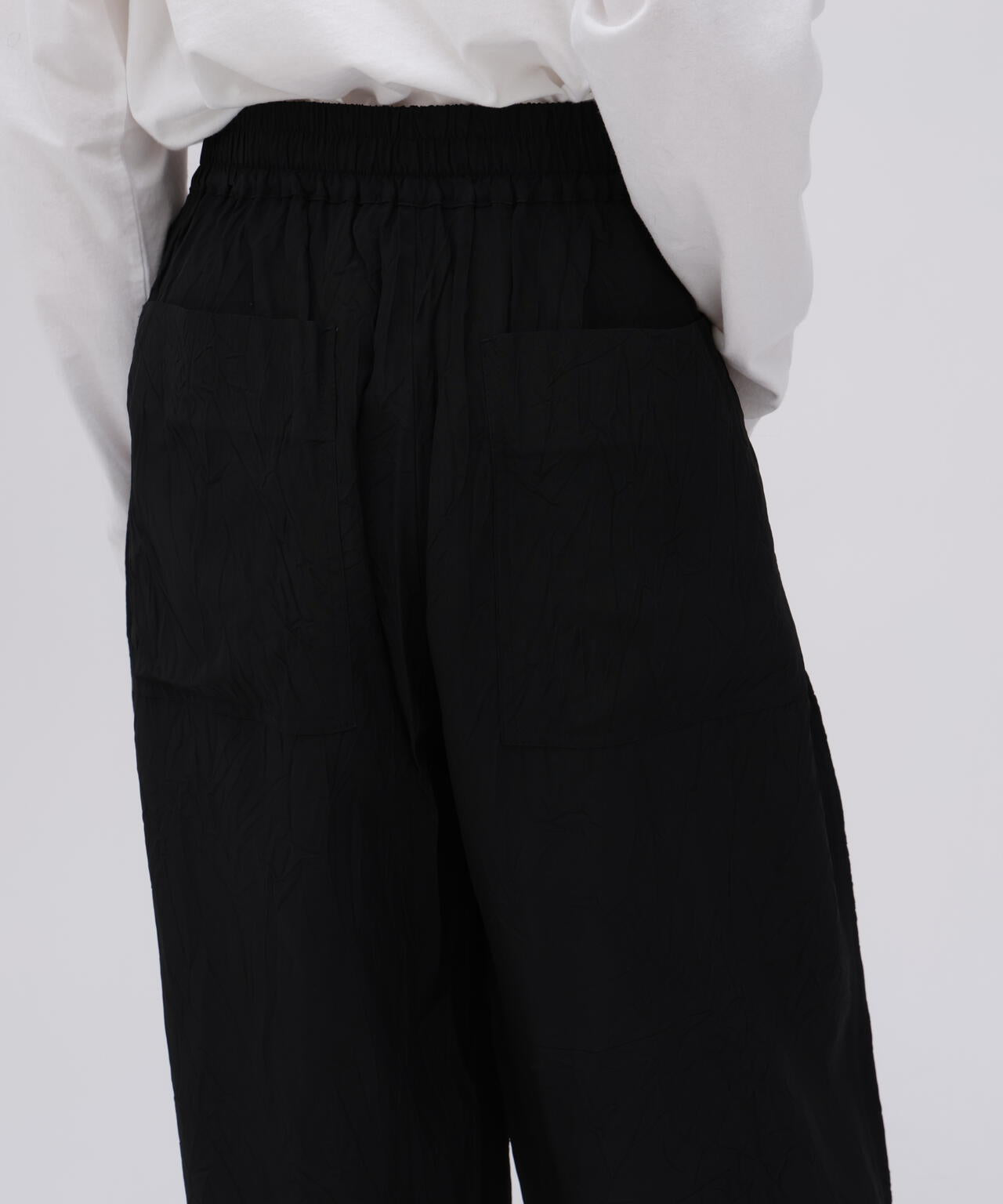 STUDIO NICHOLSON / CRUSHED VISCOSE ELASTICATED WAIST PANT