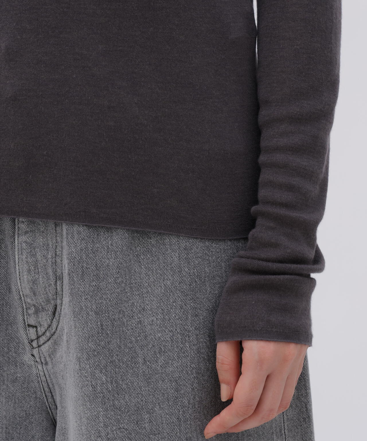ATON / TENCEL SILK CIRCULER RIB TURTLENECK SWEATER