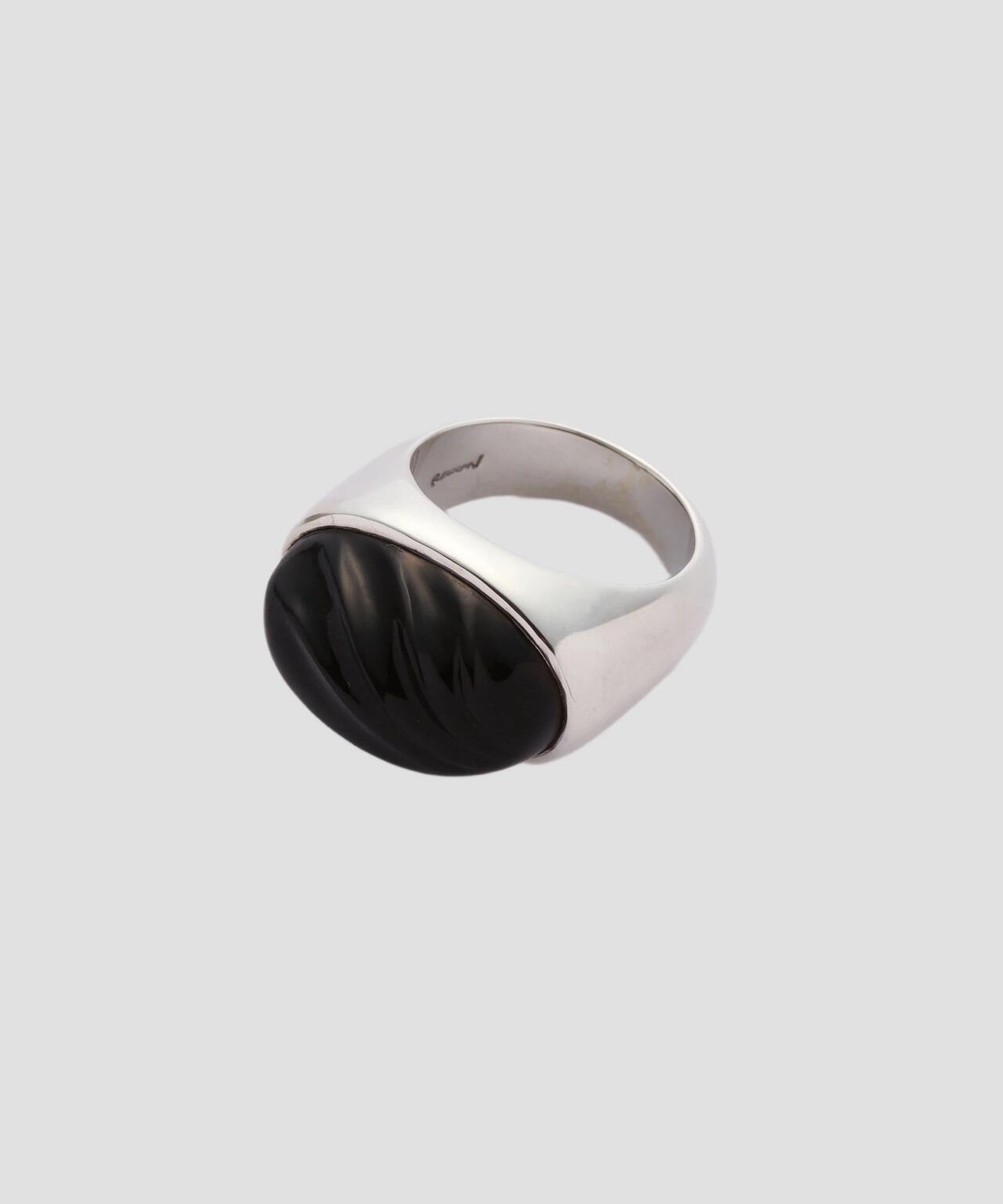 R.ALAGAN / QUIETUDE RING