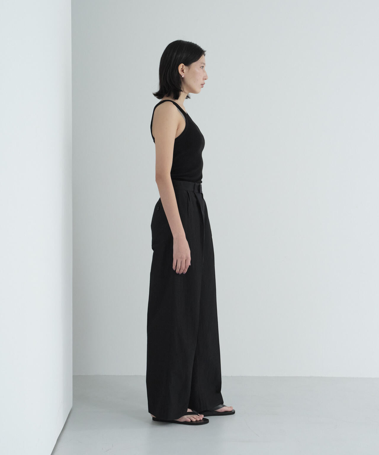 blurhms / SILK WOOL COTTON TWO-TUCK SLACKS