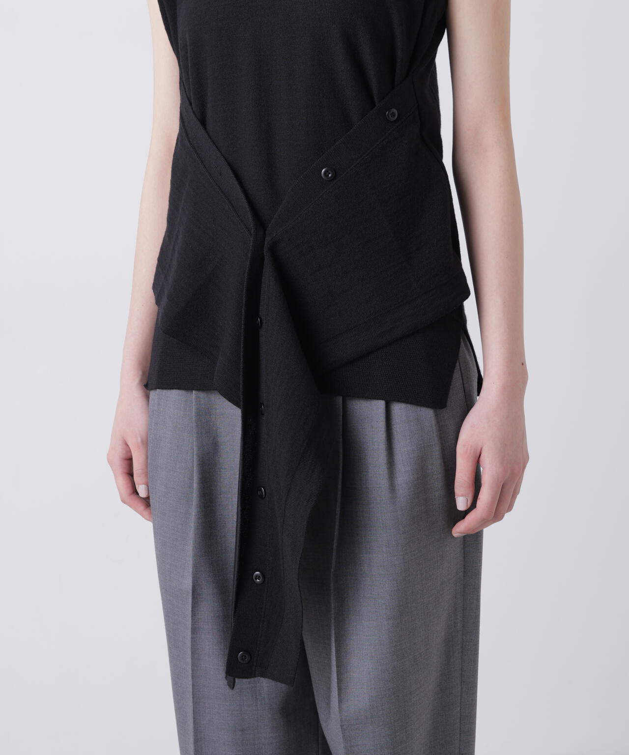 LEMAIRE / SLEEVELESS BUTTONED TOP