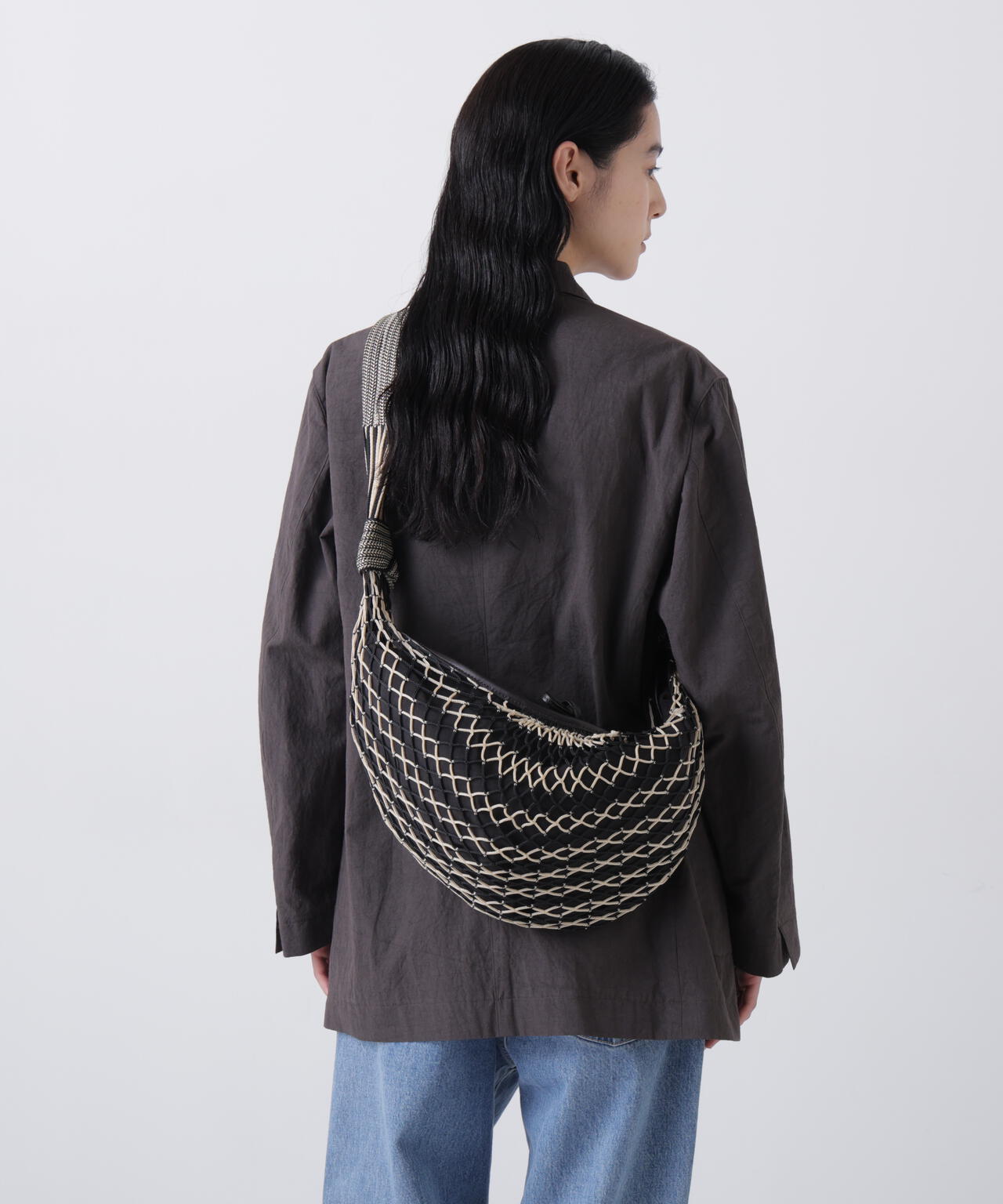 168cm B81cm W60cm H89cm 着用サイズ：F