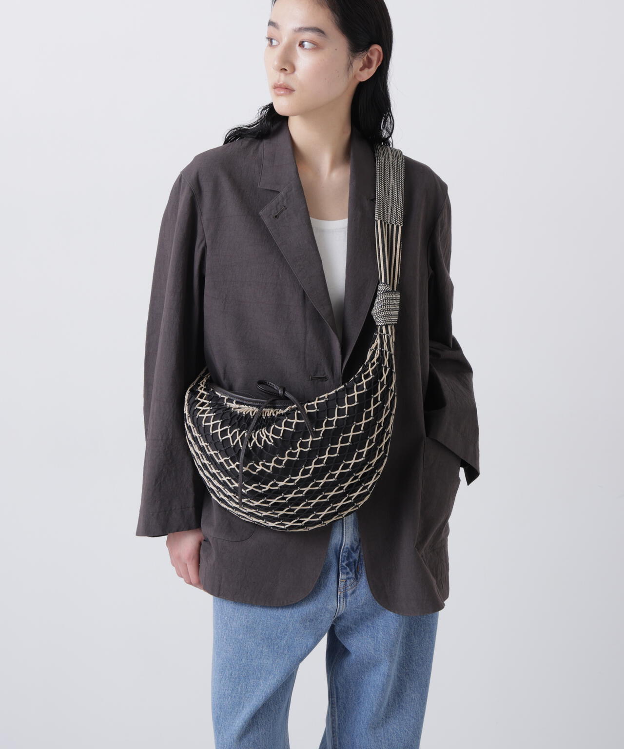 168cm B81cm W60cm H89cm 着用サイズ：F