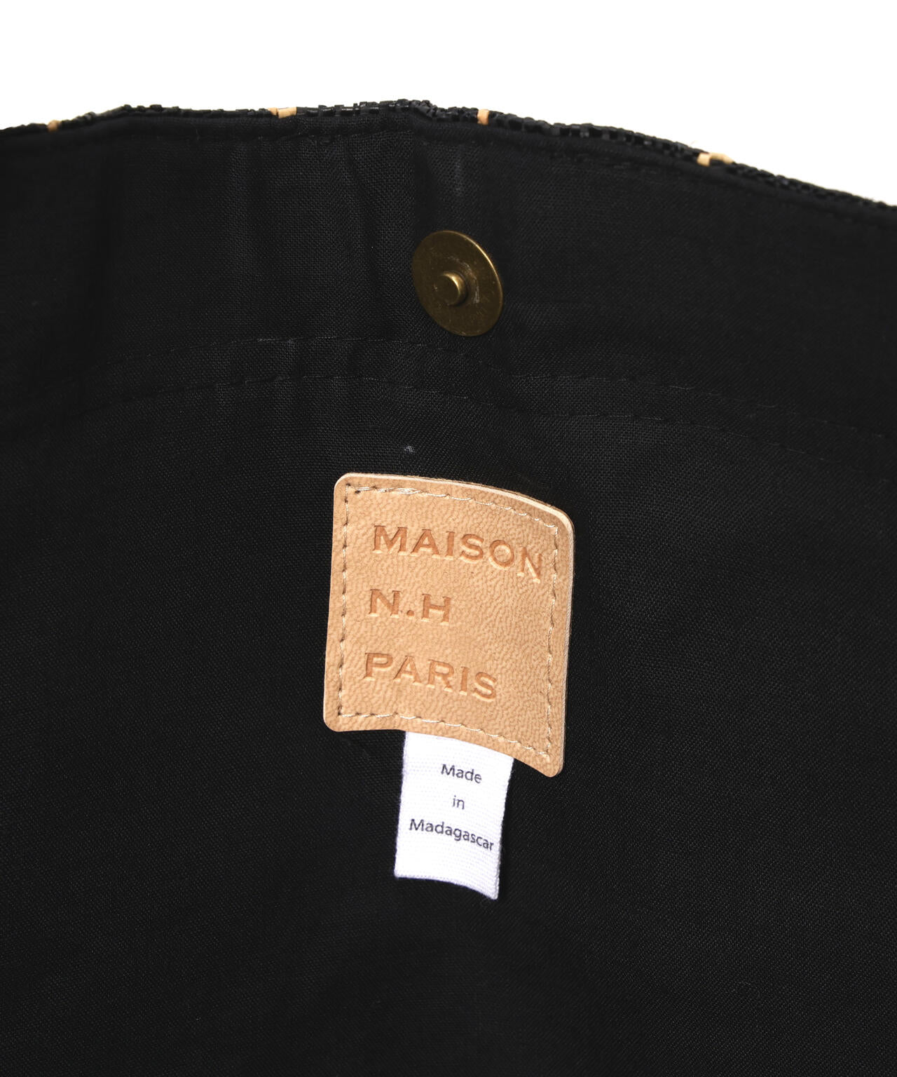 MAISON NH PARIS / SHOPPING GRAND