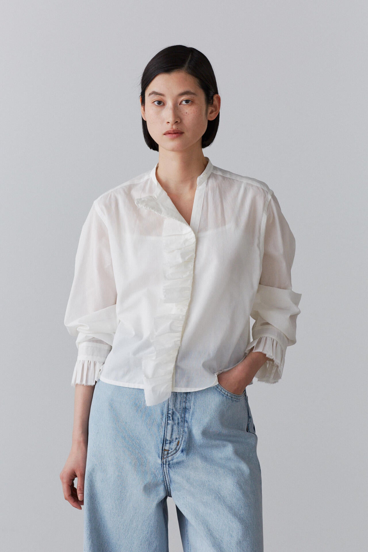YLEVE / COTTON LAWN RUFFLED BL