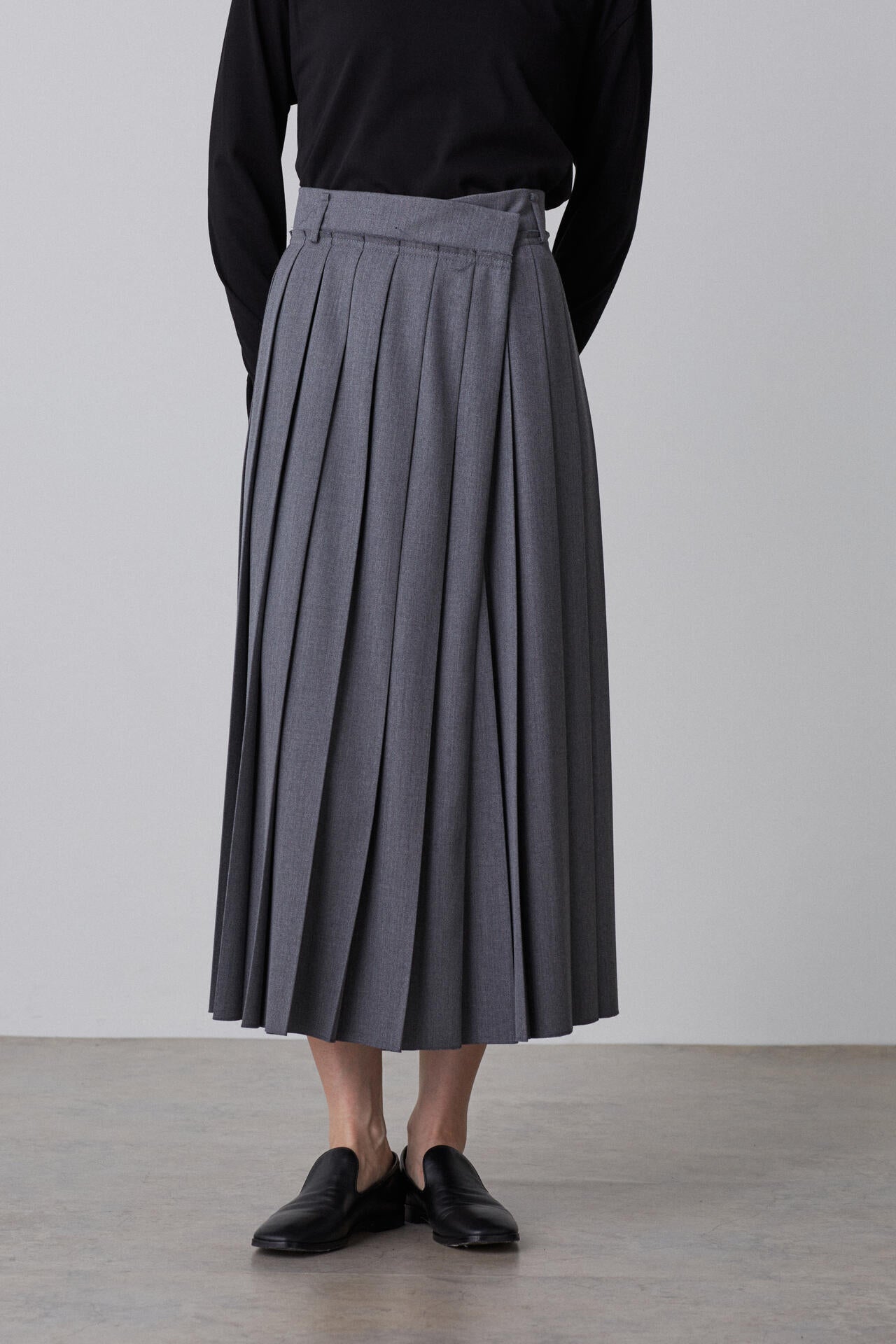 YLEVE / WOOL SURGE PLEATED  SKIRT