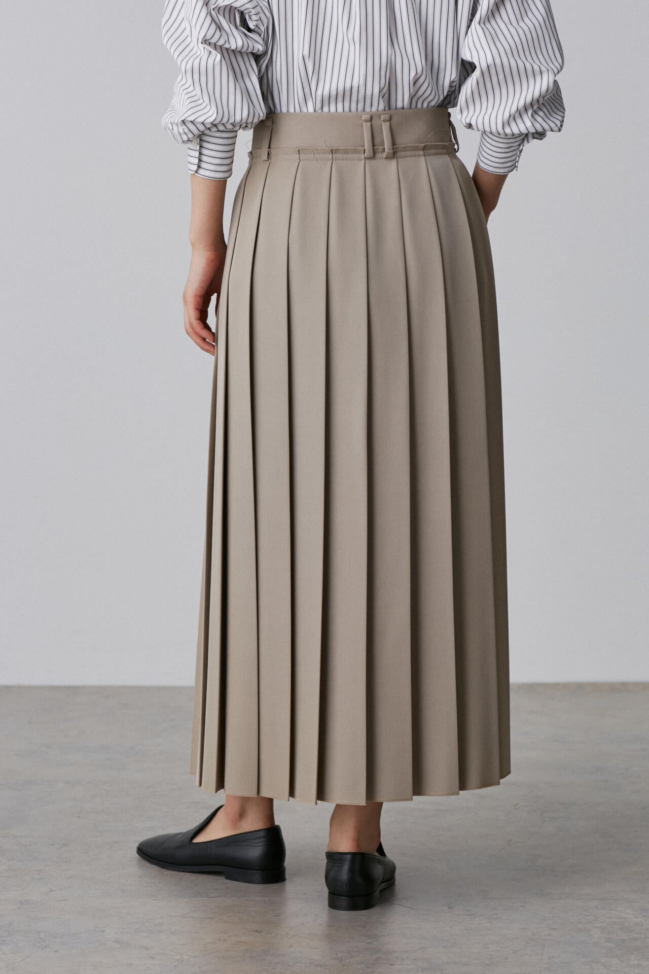 YLEVE / WOOL SURGE PLEATED  SKIRT