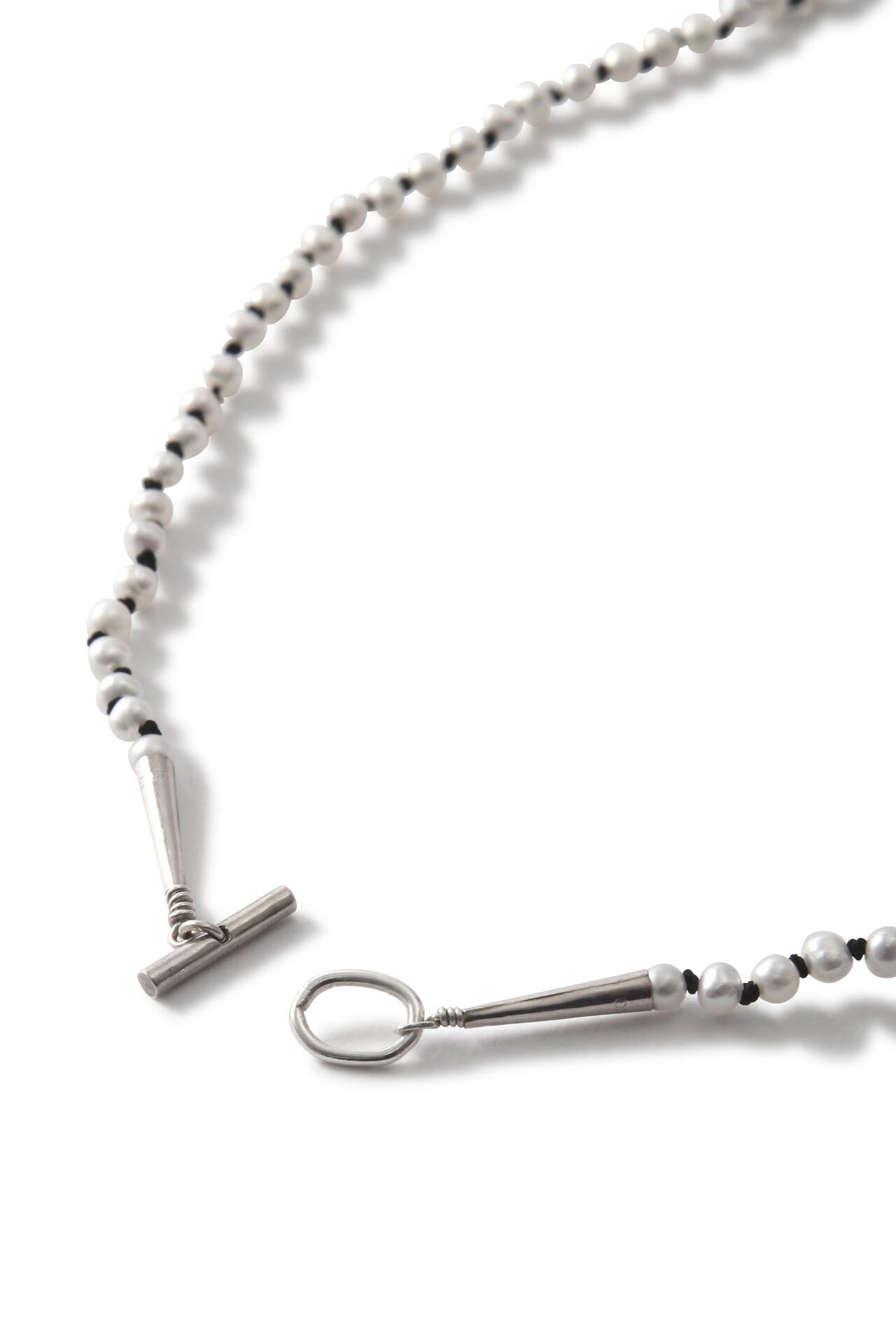 YLEVE / PEARL NECKLACE KNOT 37cm