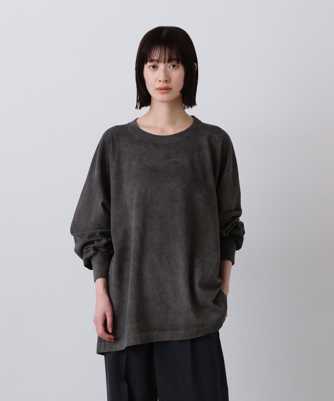 YLEVE / OPEN END COTTON PIGMENT DYE PULL OVER