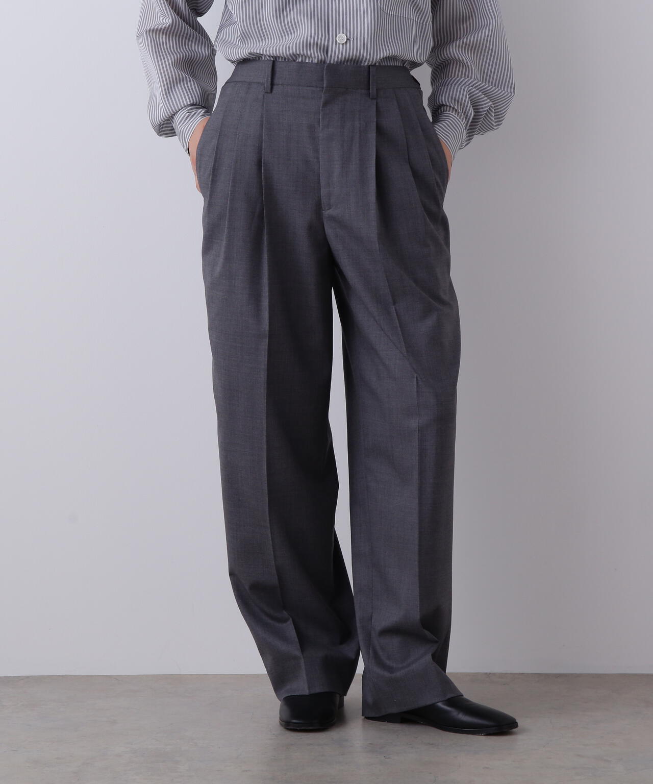 YLEVE / SUPER120'S CHAMBRAY WOOL 3TACK TROUSERS