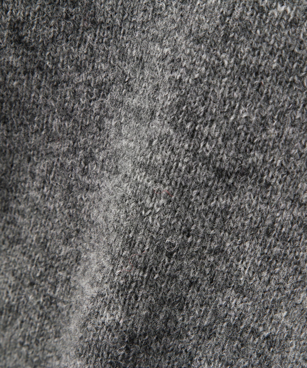 YLEVE / FRAYED EDGE V-NECK KNIT PULLOVER