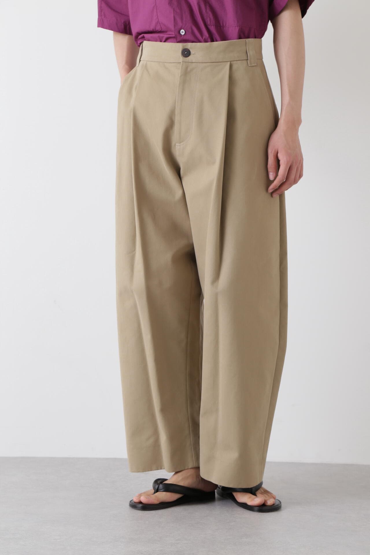 STUDIO NICHOLSON / PEACHED COTTON TWILL DEEP PLEAT VOLUME PANT