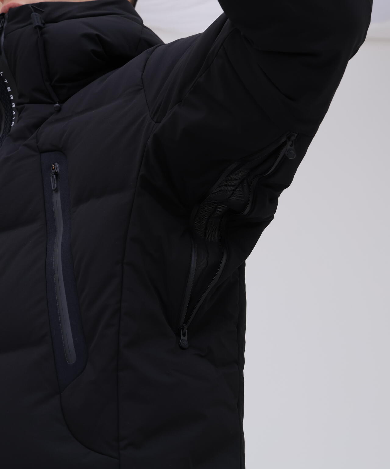 DESCENTE ALLTERRAIN / MIZUSAWA DOWN JACKET MOUNTAINEER