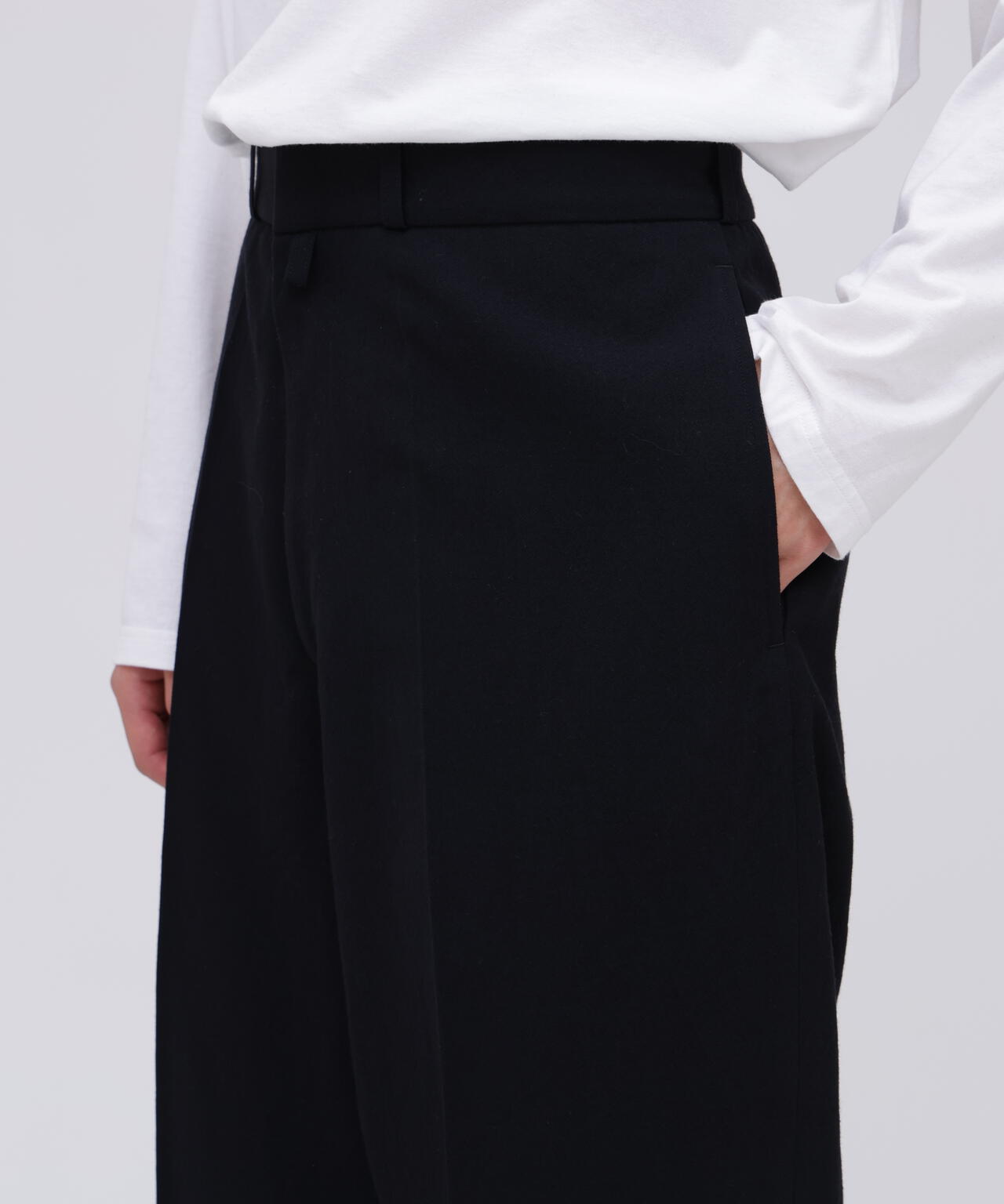 blurhms / WOOL GABARDINE TROUSERS