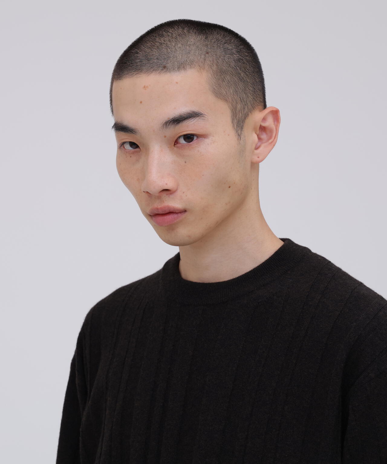 ATON / SUPER LIGHT WOOL RANDOM RIB SWEATER