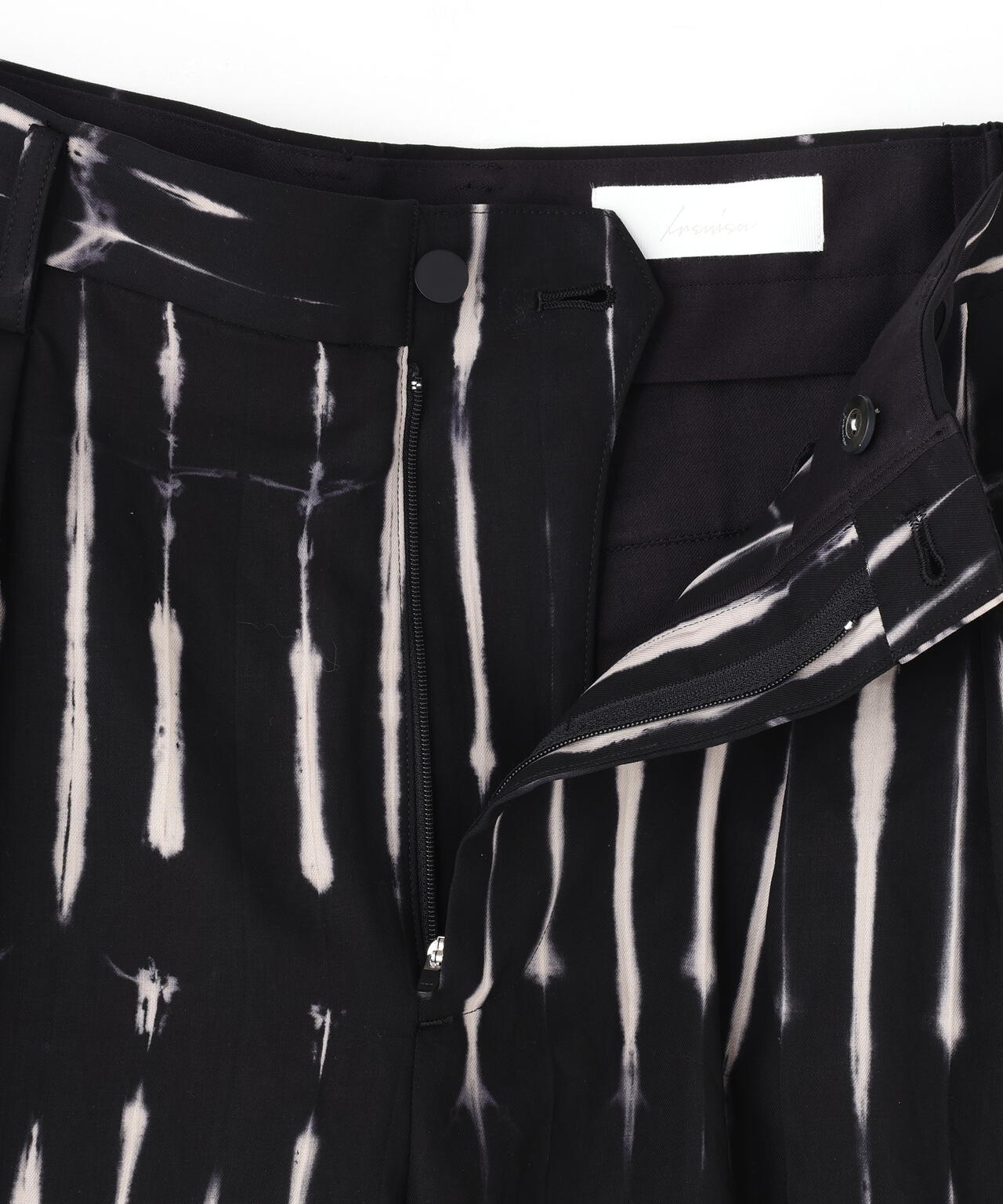 IRENISA / TWO TUCKS WIDE SHORTS