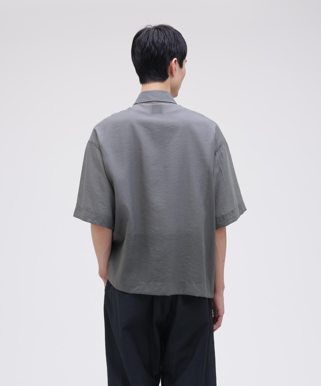 SU / ZIP SHORT SLEEVE SHIRTS
