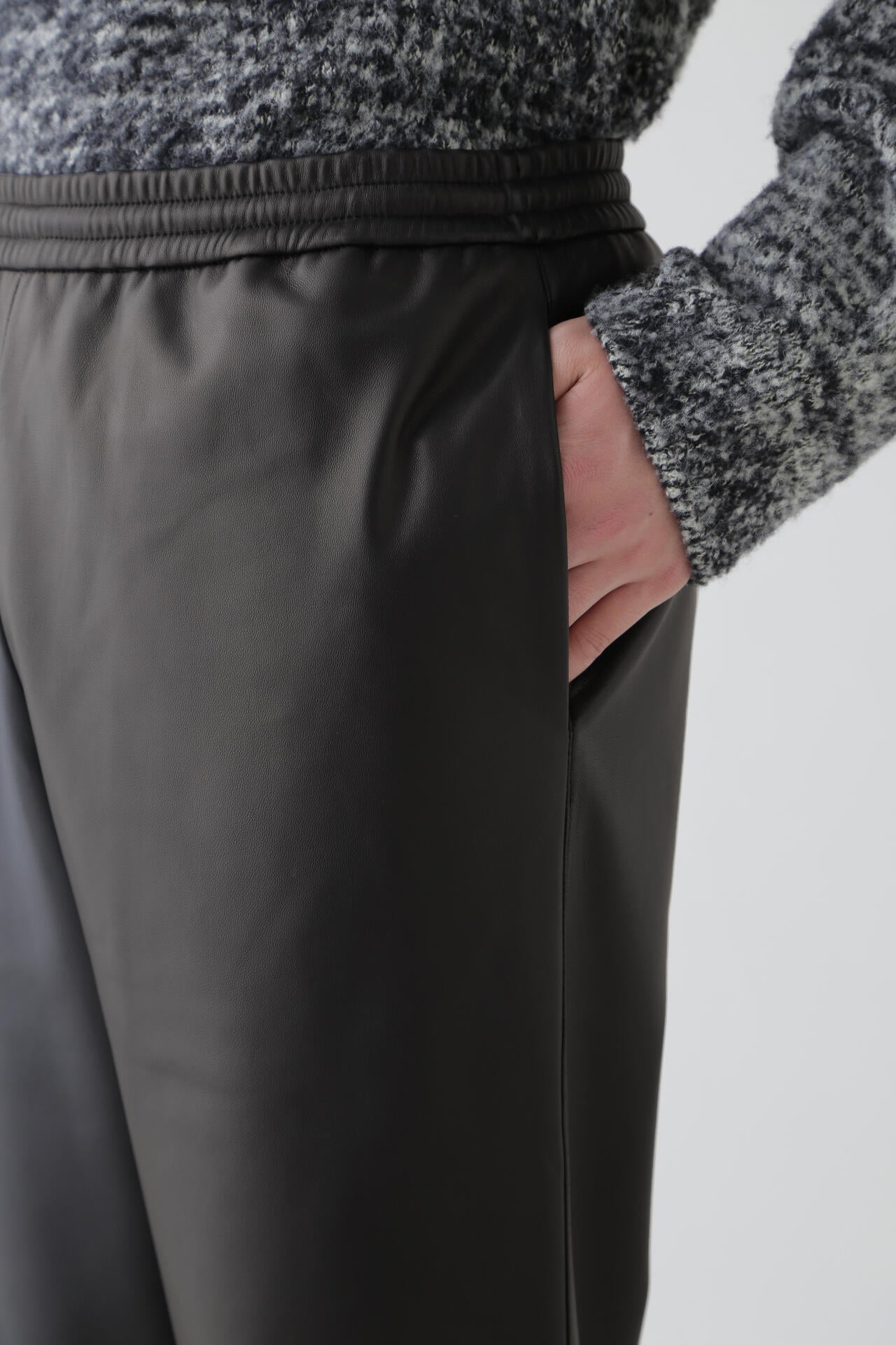 YLEVE / SHEEP LEATHER TR