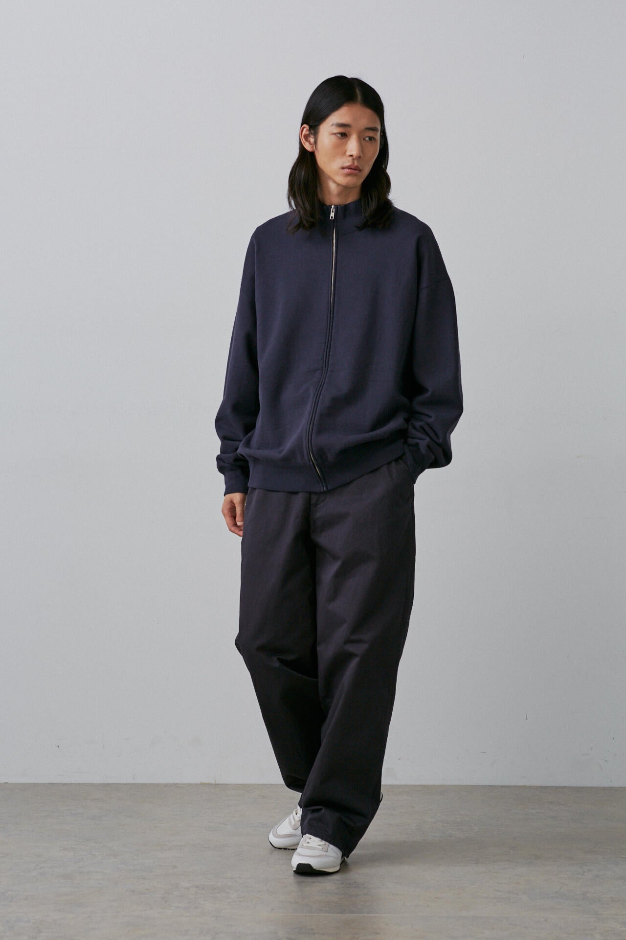 Ｙ / ORGANIC COTTON CHINO ADJUSTER TROUSERS
