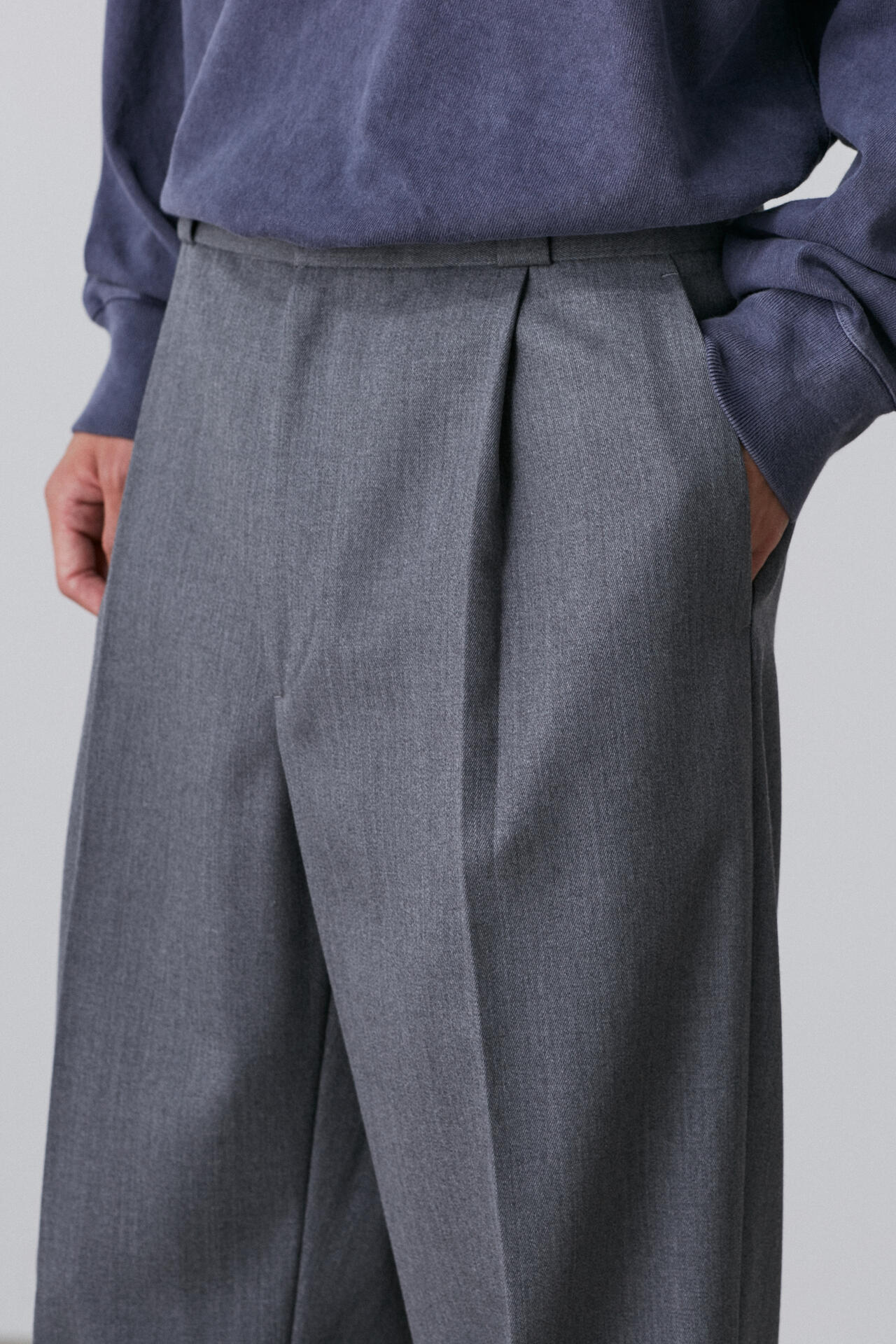YLEVE / WOOL SURGE TROUSERS