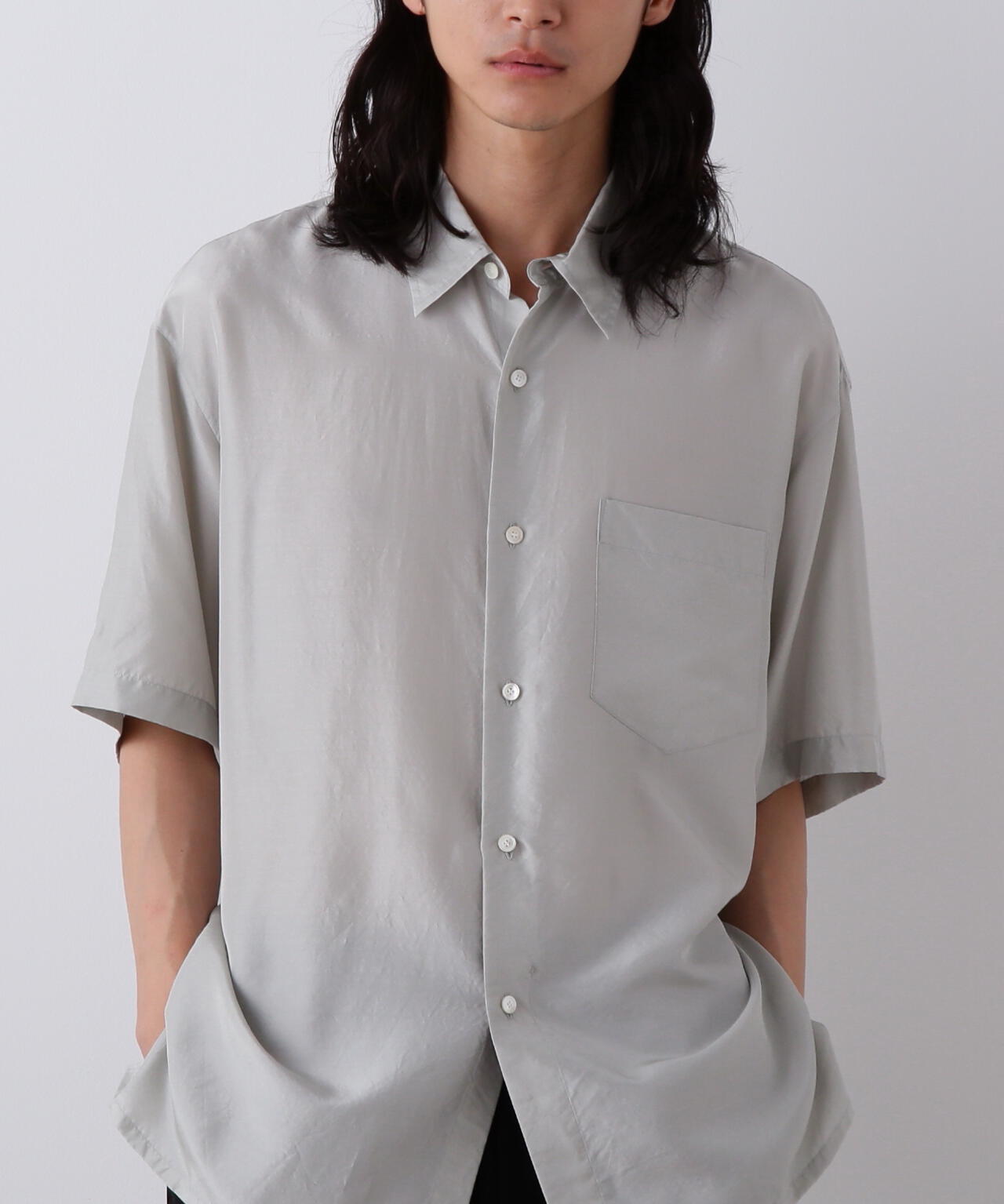 181cm C:84 W:70 H:91 着用サイズ：4