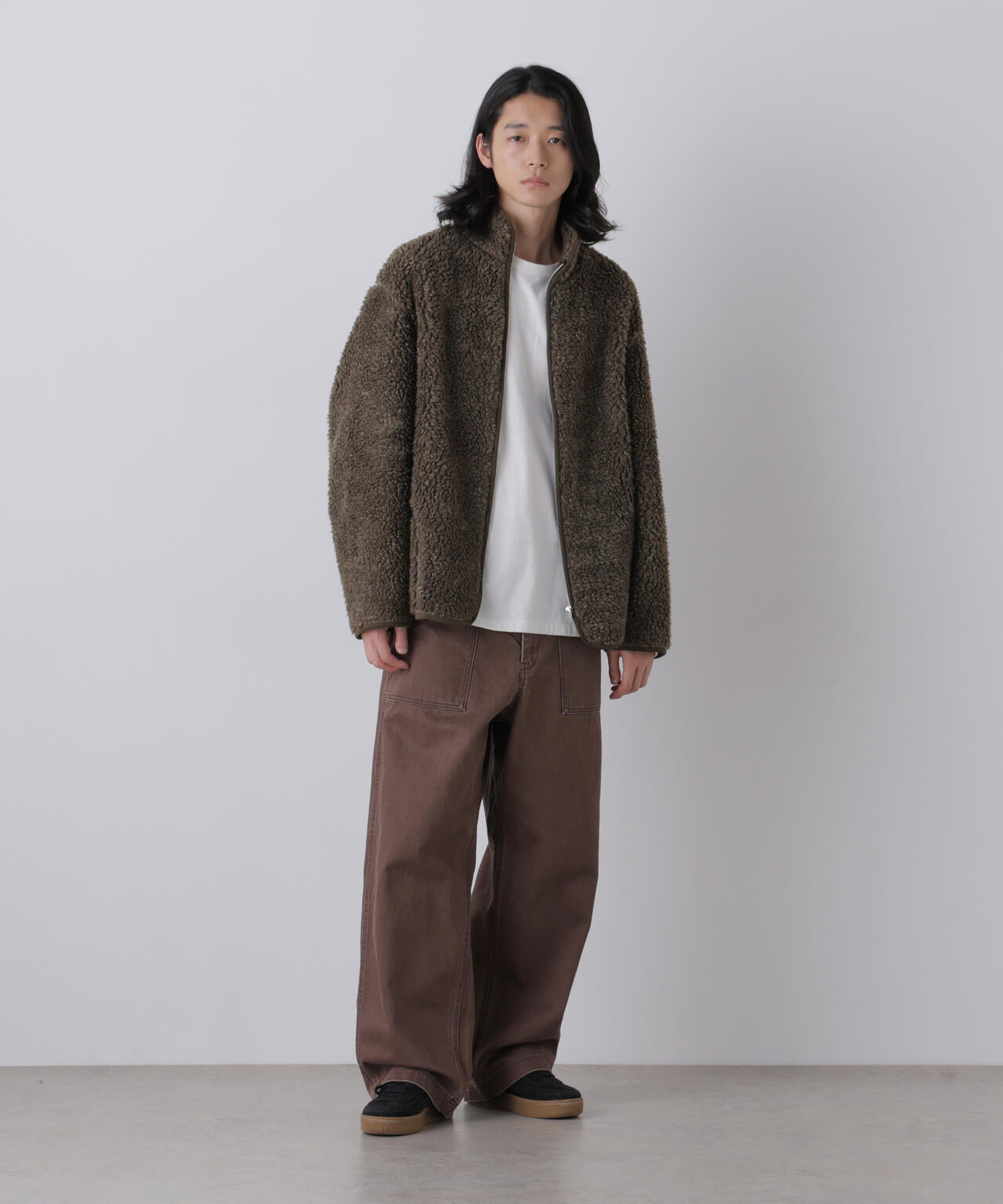 181cm C:84 W:70 H:91 着用サイズ：4