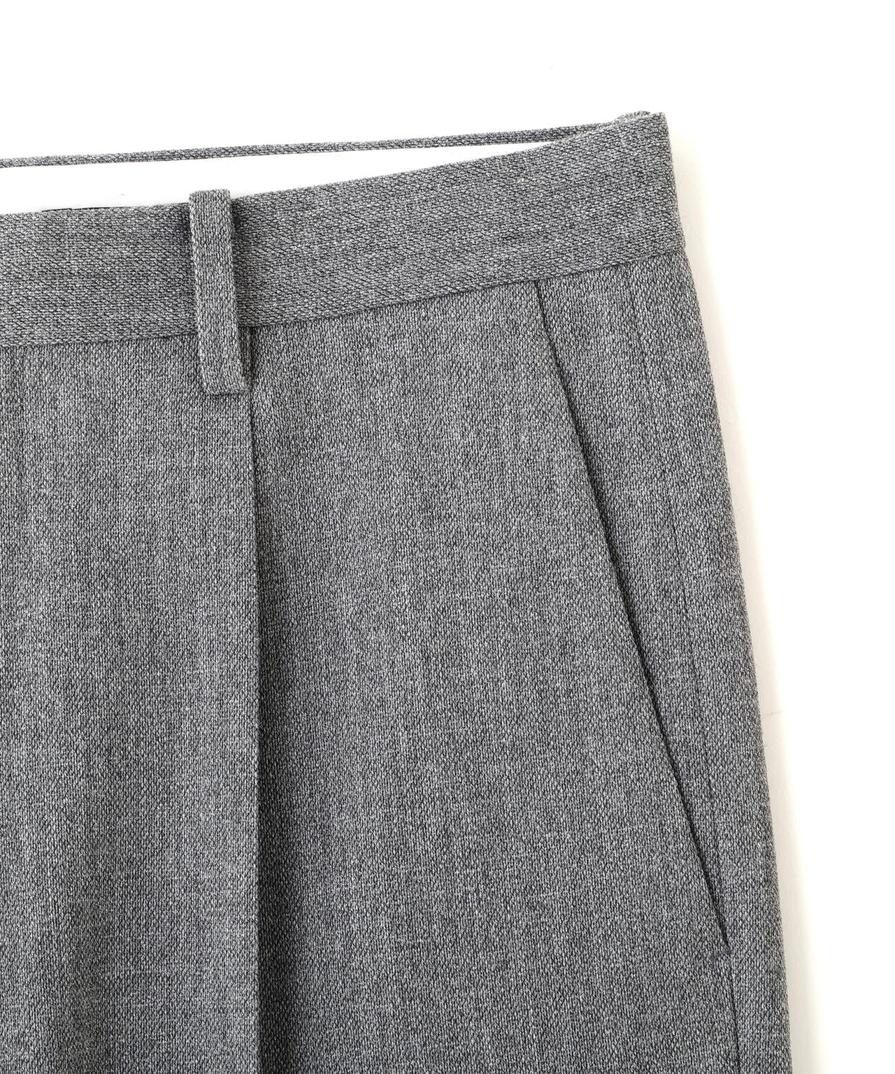 YLEVE / ROUGH WOOL TROUSERS