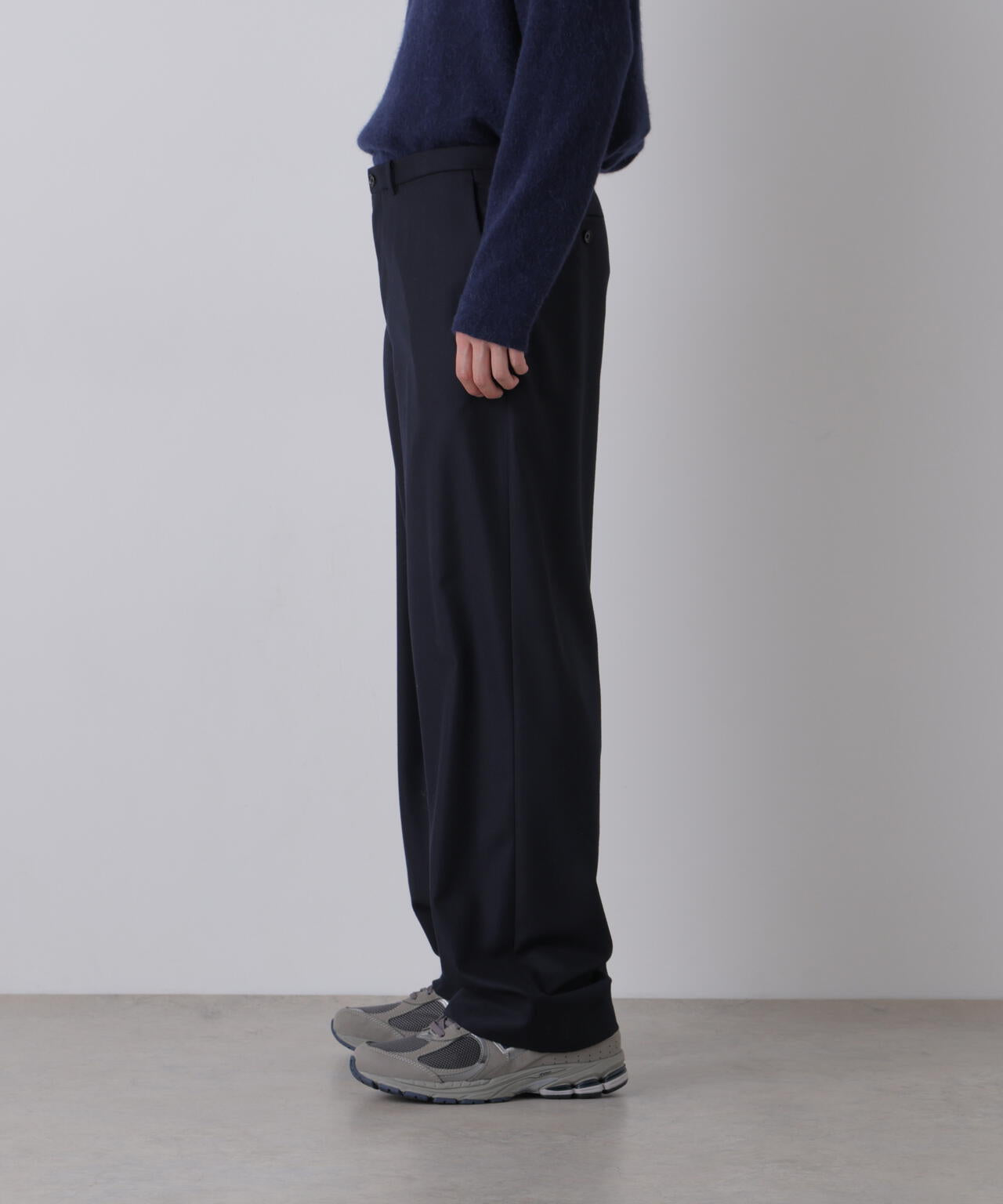 181cm C:84 W:70 H:91 着用サイズ：4