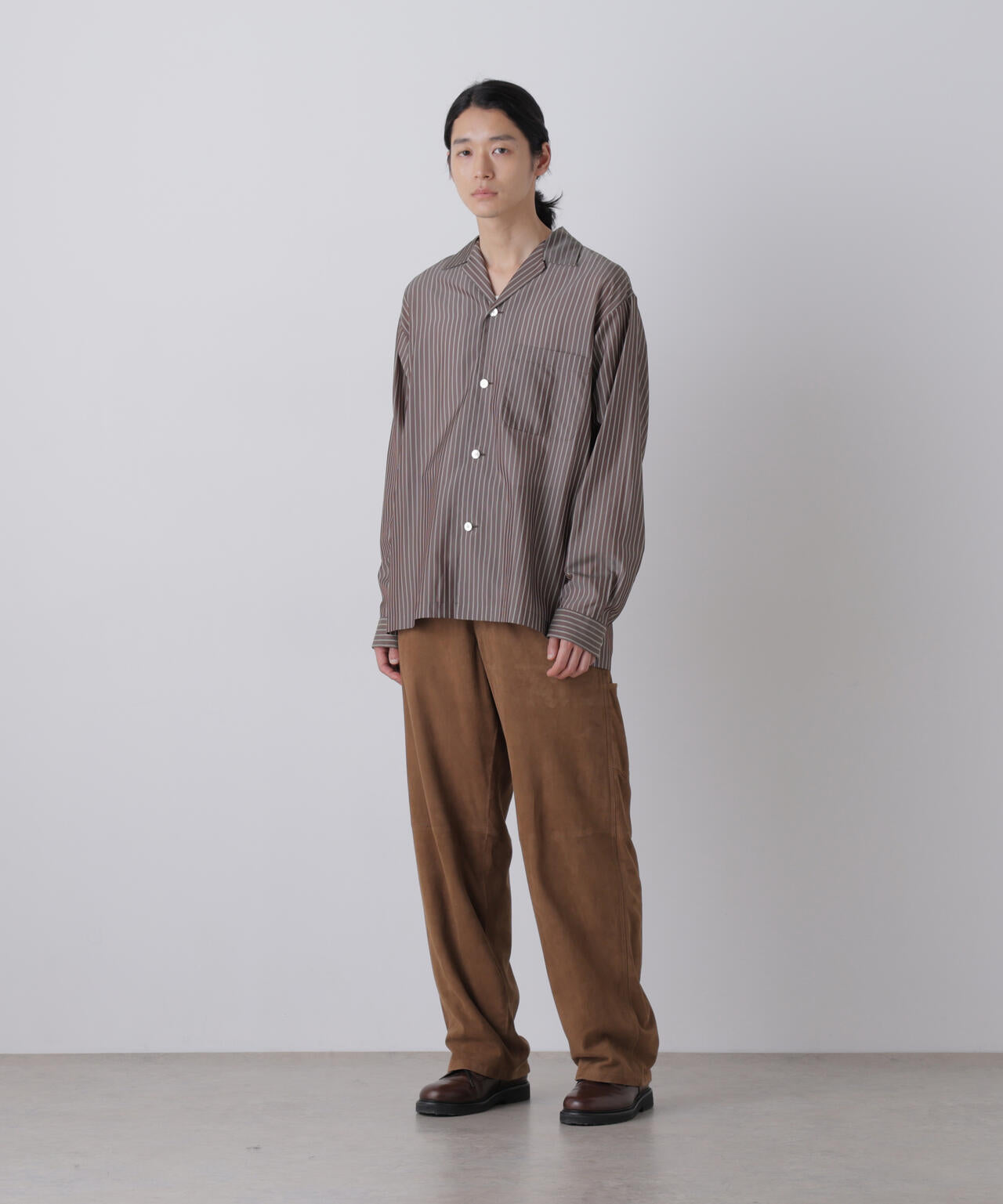 181cm C:84 W:70 H:91 着用サイズ：4