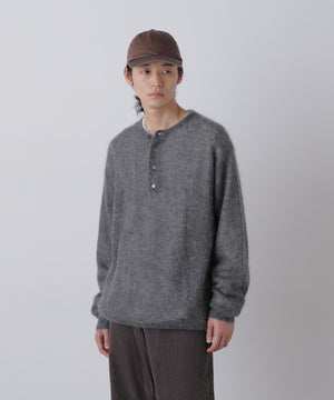 181cm C:84 W:70 H:91 着用サイズ：4