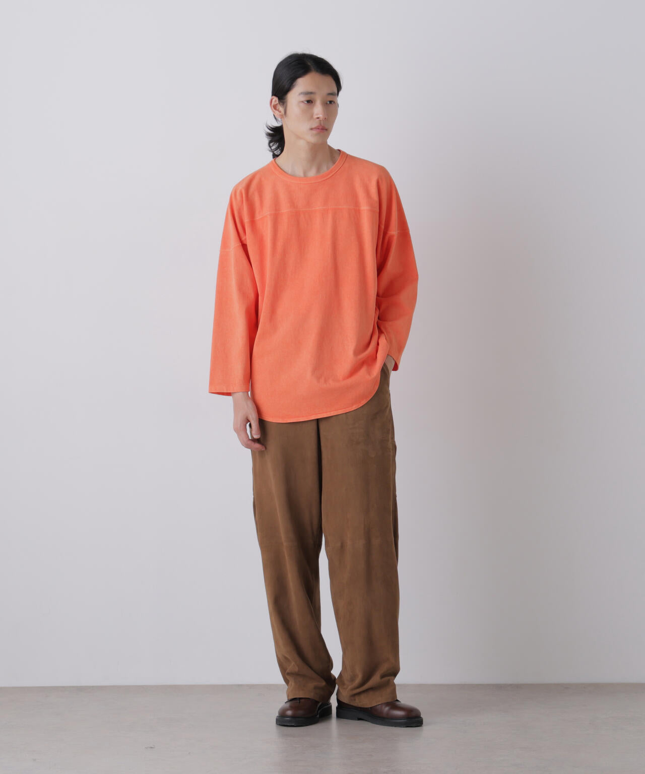 181cm C:84 W:70 H:91 着用サイズ：4