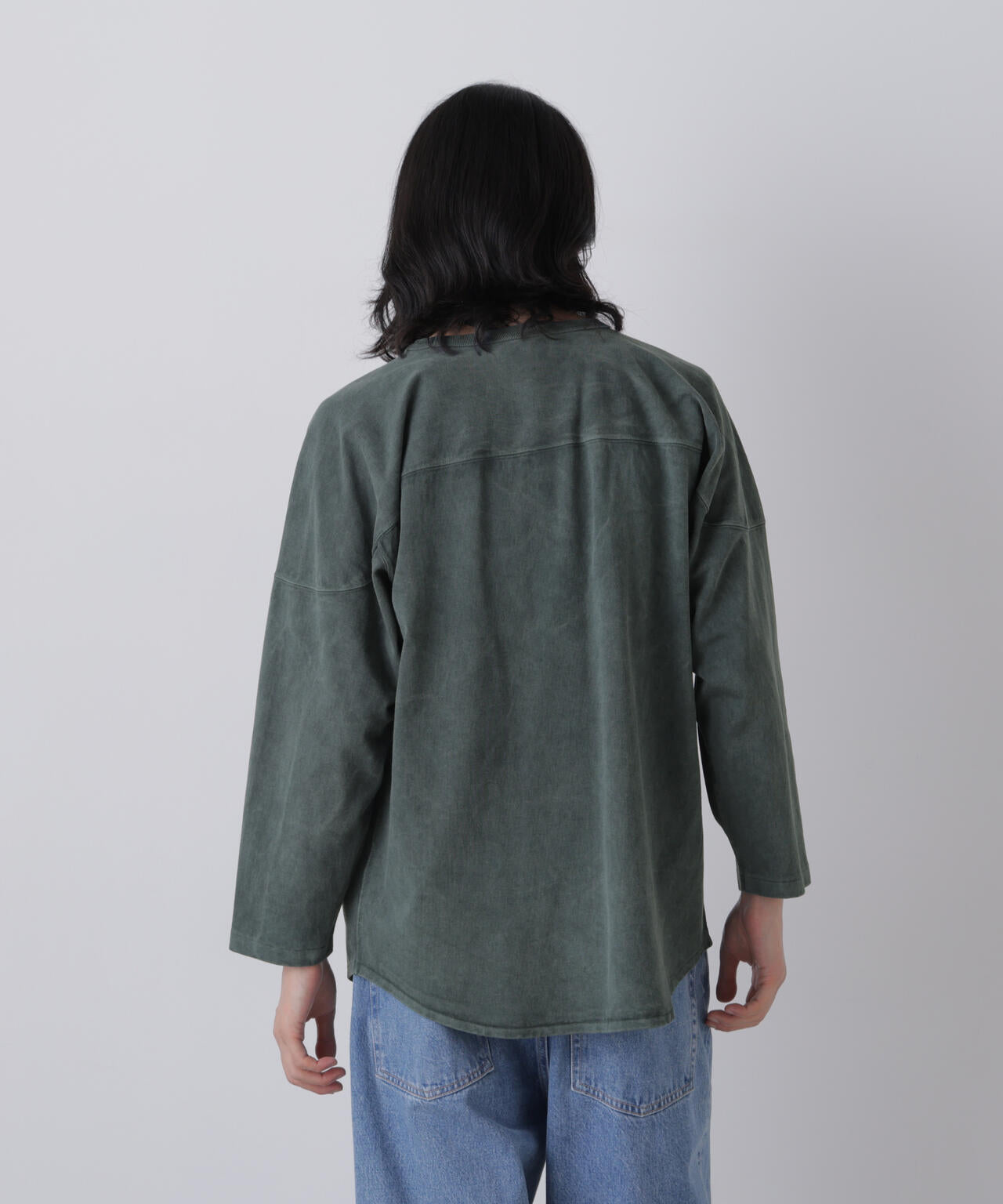 181cm C:84 W:70 H:91 着用サイズ：4