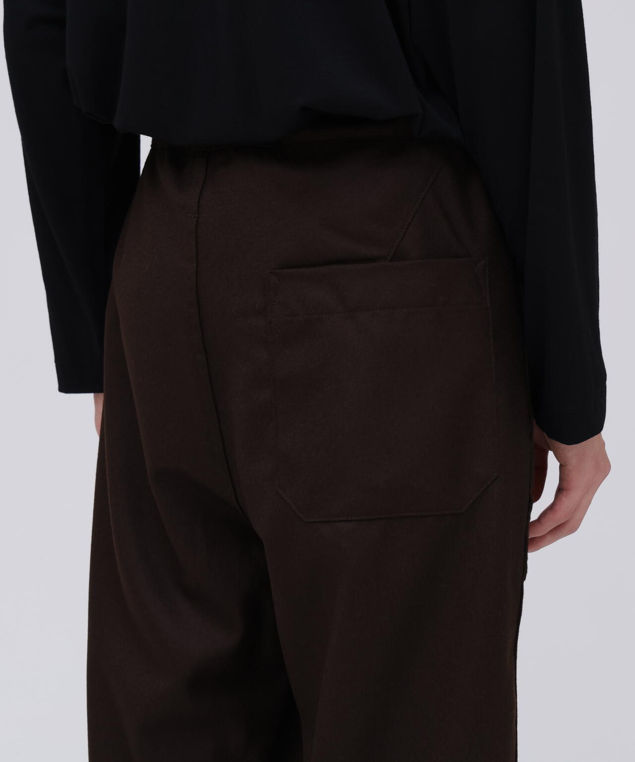 THE LIBRARY / [UNISEX] WOOL FLANNEL TAPERED TROUSERS