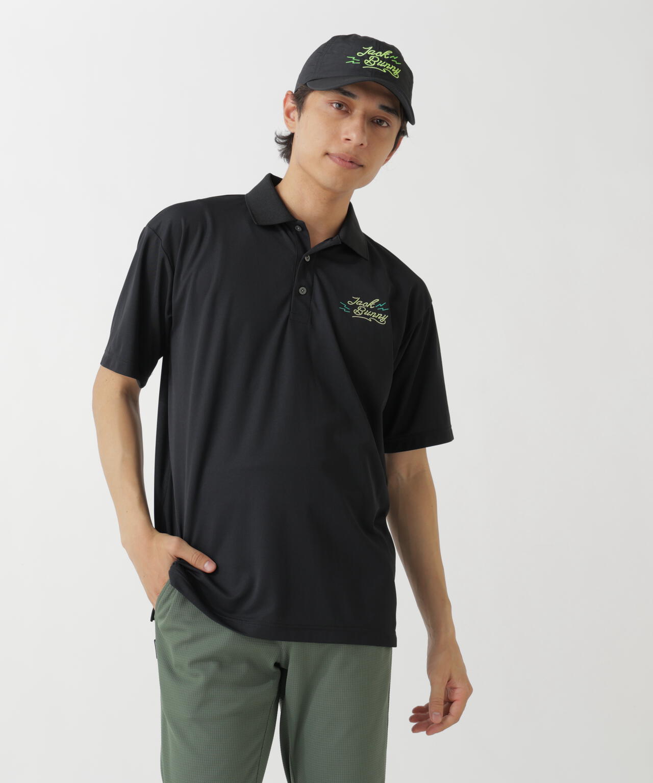182cm C:84 W:71 H:89 着用サイズ：5
