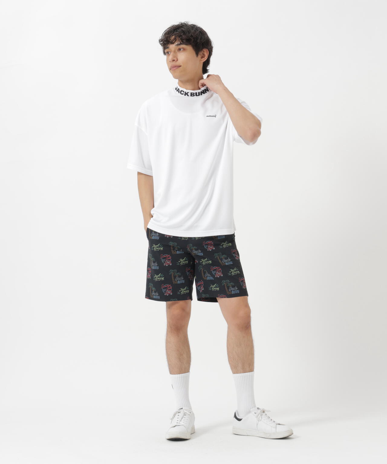 182cm C:84 W:71 H:89 着用サイズ：5