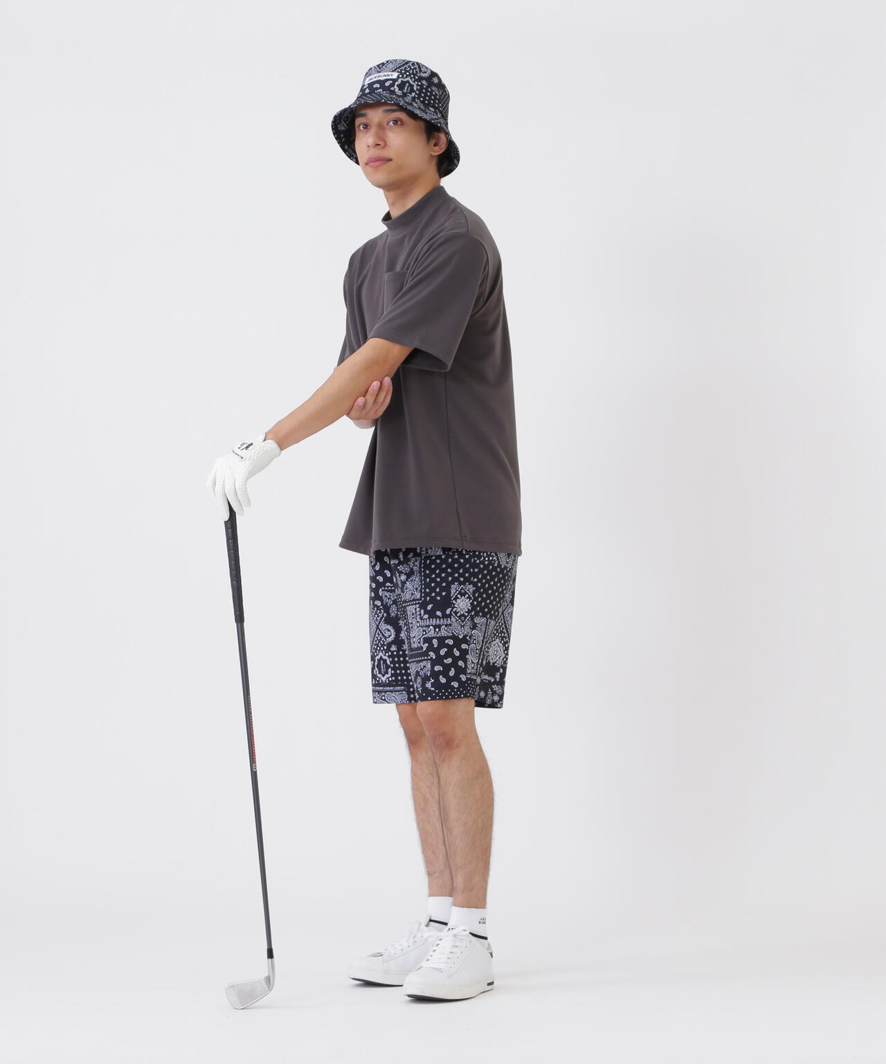 182cm C:84 W:71 H:89 着用サイズ：5