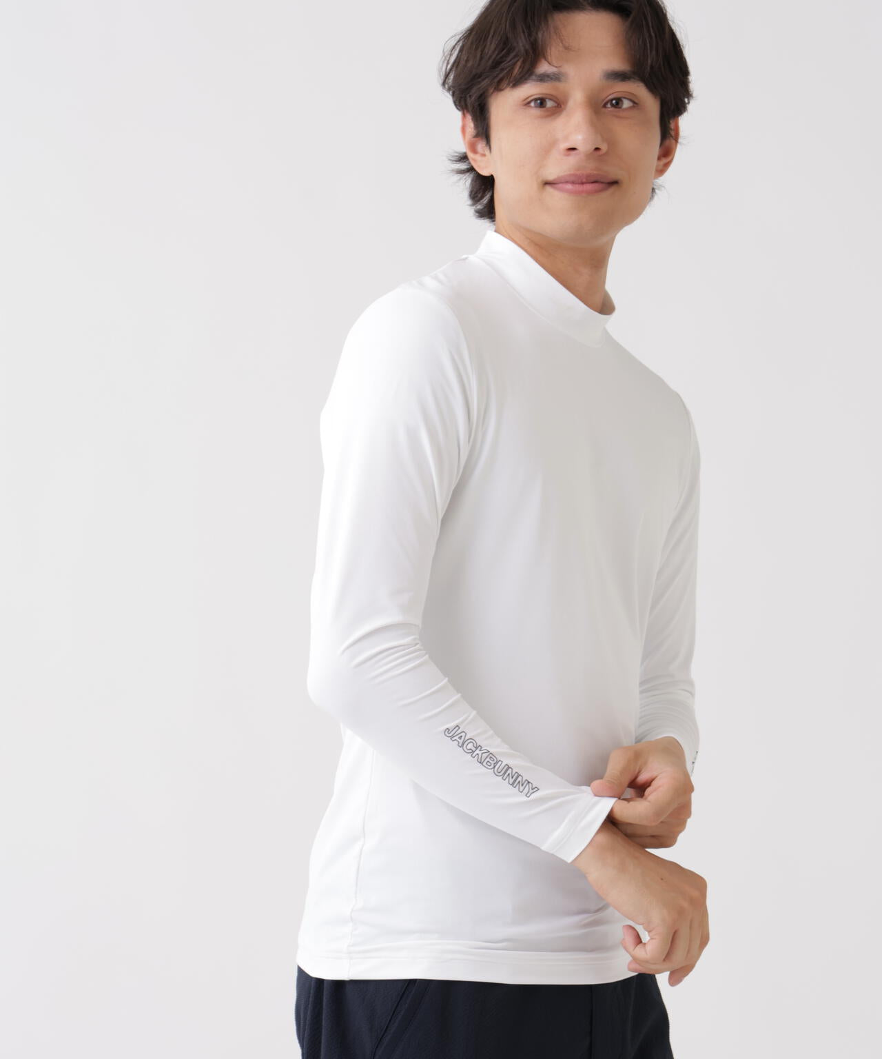 182cm C:84 W:71 H:89 着用サイズ：5