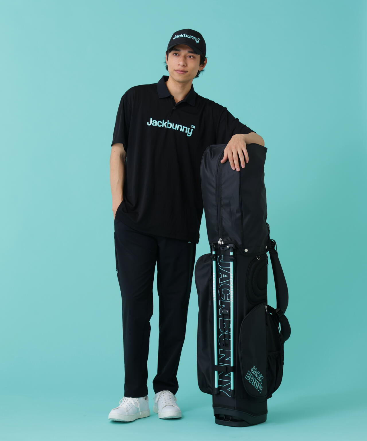 182cm C:84 W:71 H:89