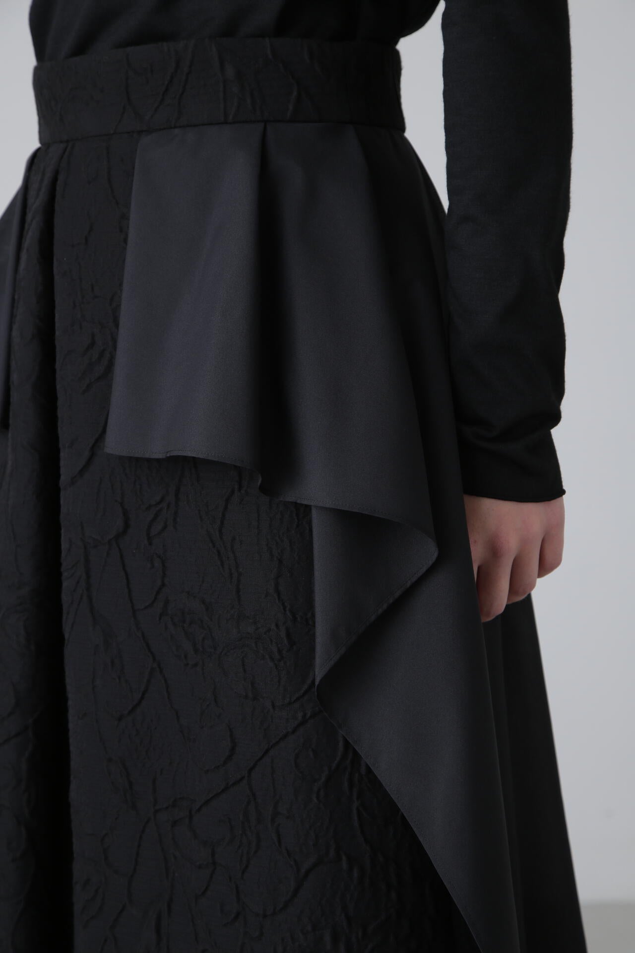 <BLACK LABEL> ドローイングジャガードスカート