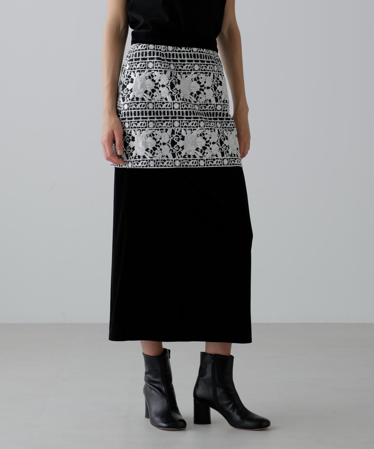＜20周年記念＞リュクスオーナメントレーススカート