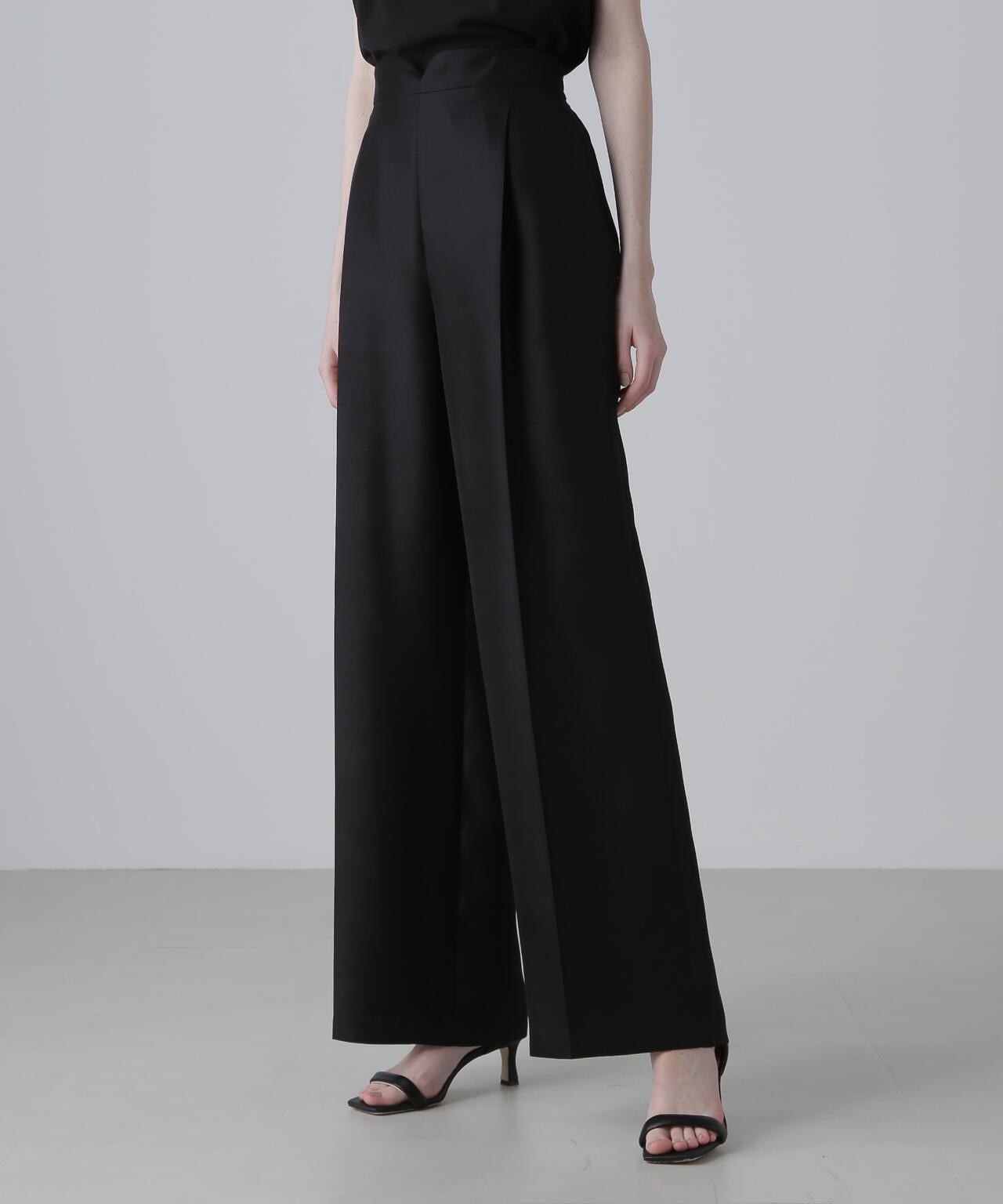 ＜BLACK LABEL＞シルクダブルクロスパンツ