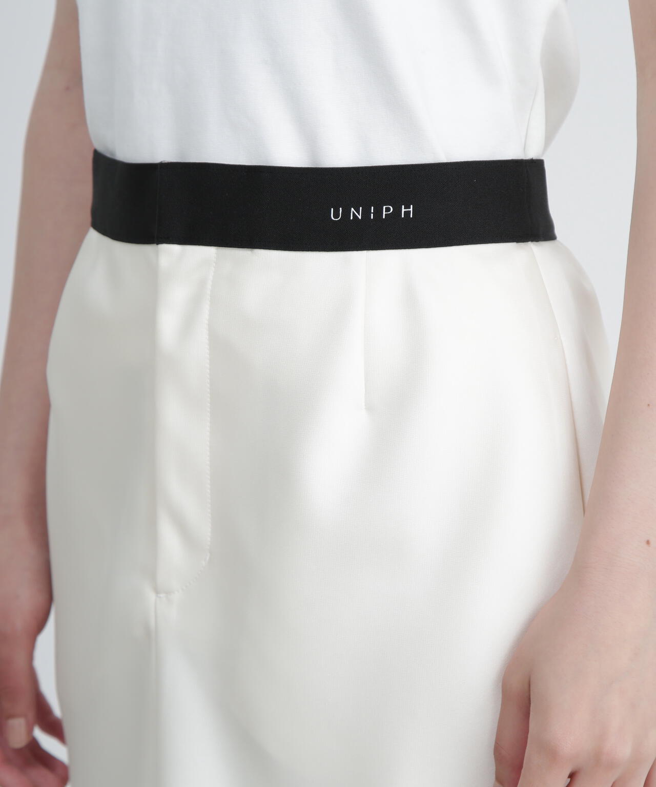 ＜UNiPH＞マットサテンスカート