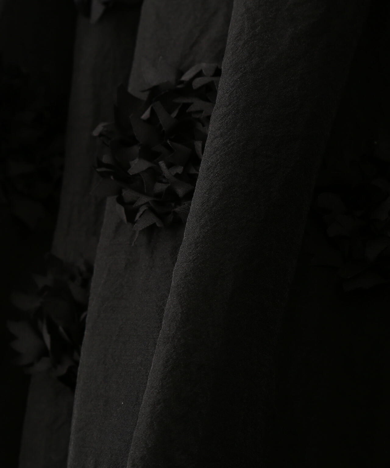 ドットフラワーエンブロイダリースカート