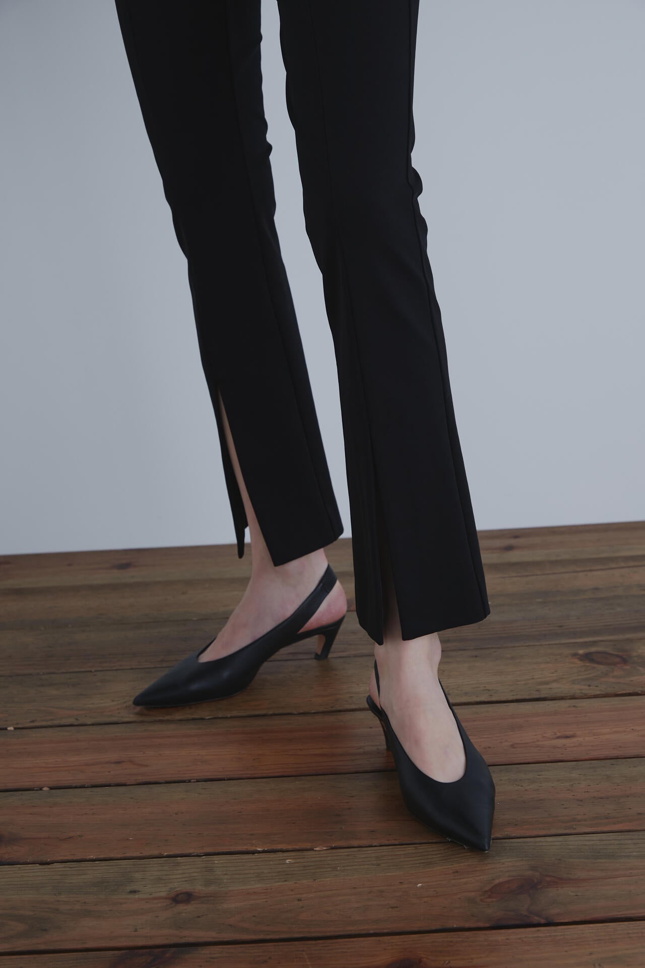 【EC限定】ハイストレッチフロントスリットパンツ（＋5cm丈）