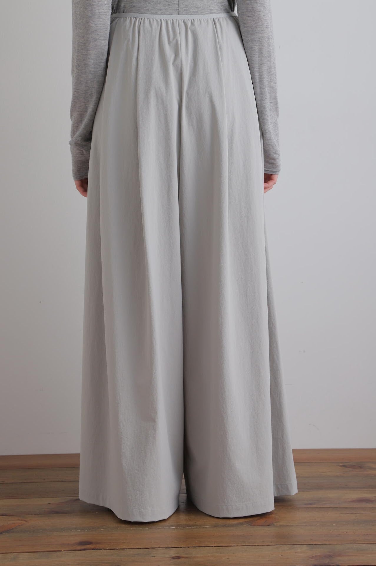 ナイロンストレッチブロードパンツ