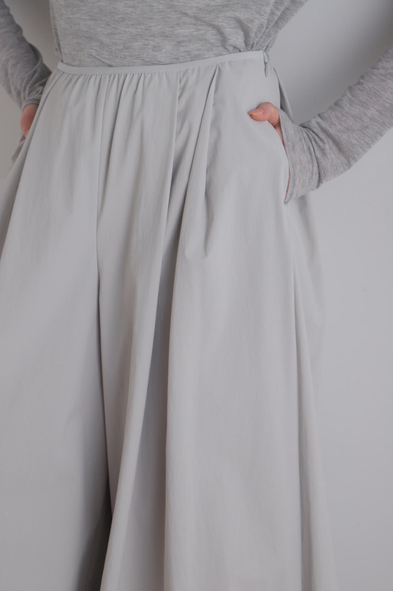 ナイロンストレッチブロードパンツ