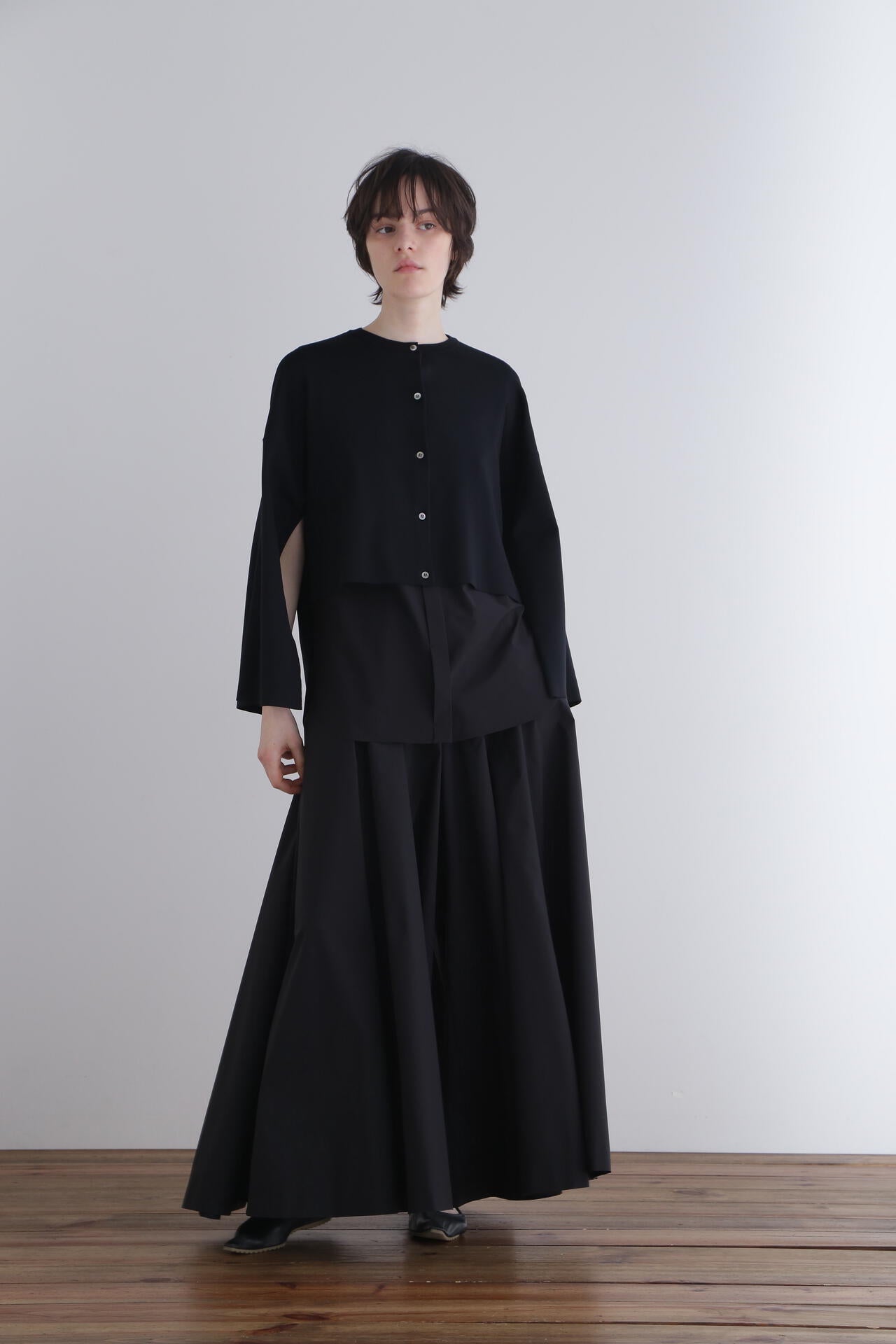 ライトテックスリットスリーブカーデ