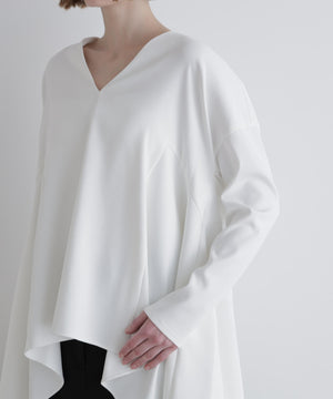 身長176cm B82 W60 H90 着用サイズ：F
